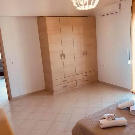 Lejlighedshotel River's Paradeísion