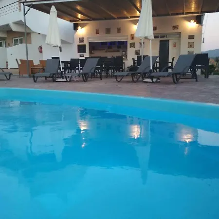 River's Lejlighedshotel Paradeísion