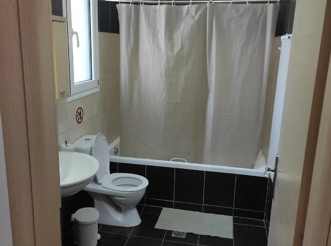 Aparthotel River's 3*