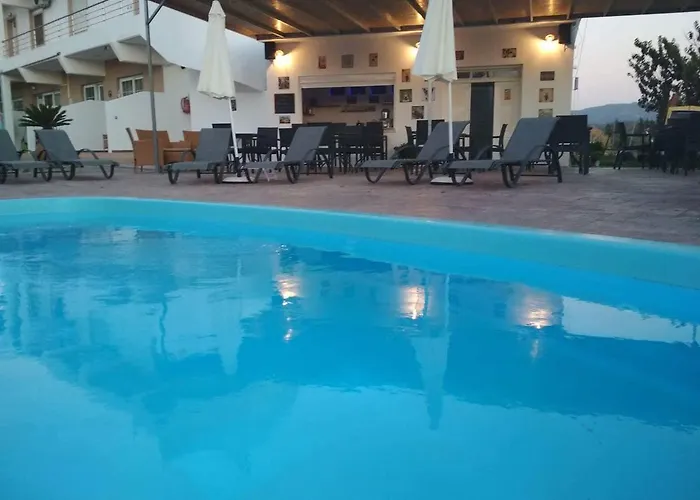 River's Aparthotel Paradeísion