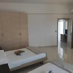 מלון דירות River's 3*