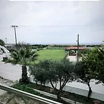 River's מלון דירות 3*
